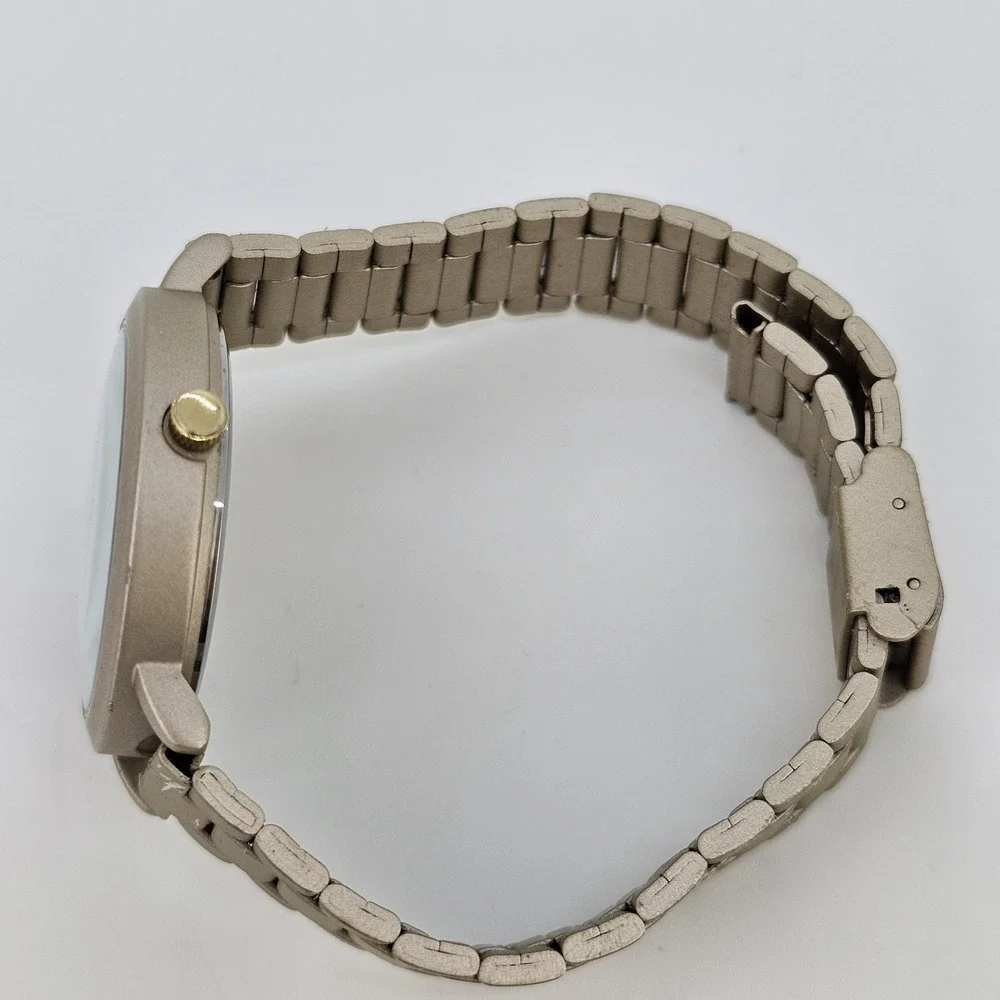 36MM Women's Watch White‎ Dial Champagne Bracelet Band New Battery